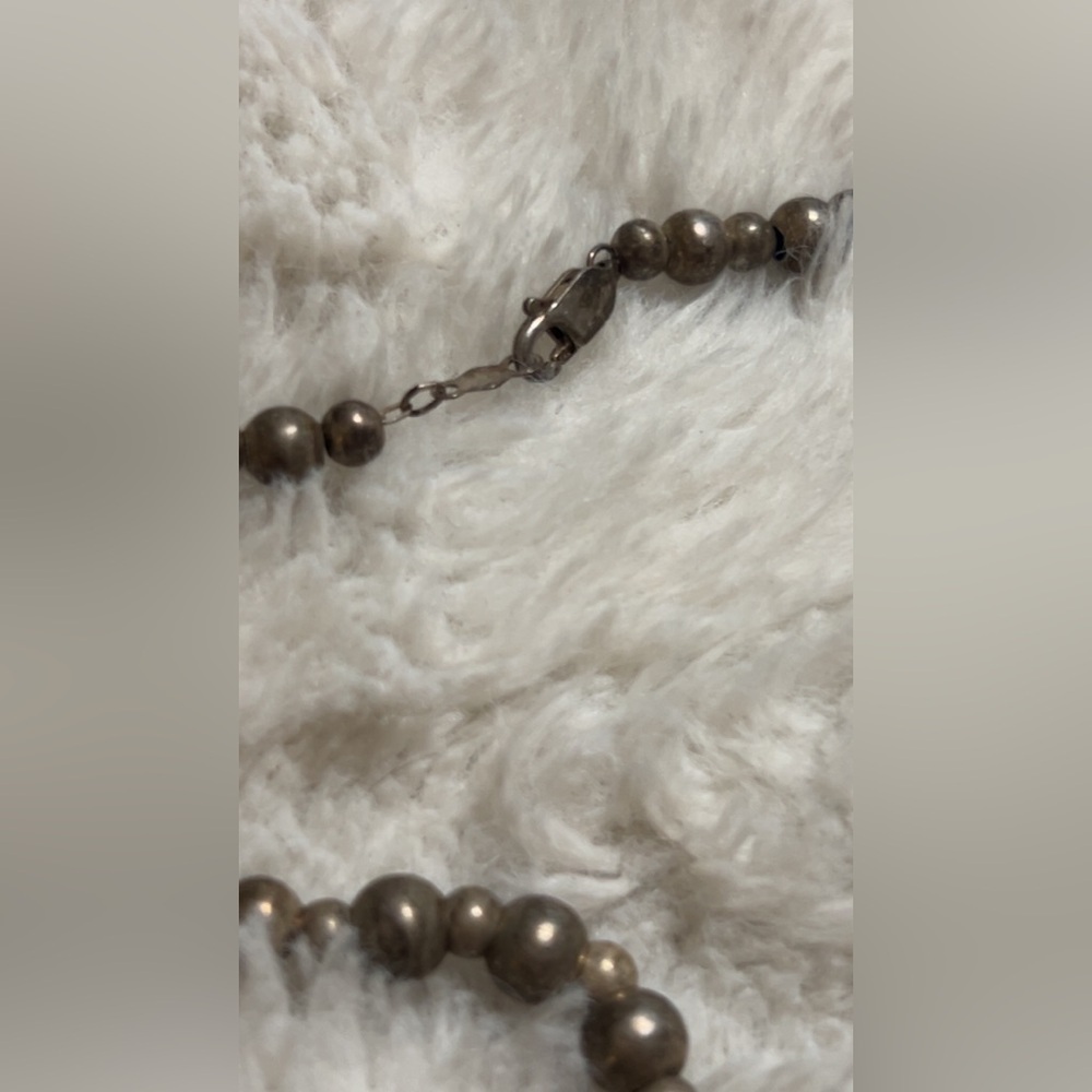 Elegant Brown Beaded Necklace - Picture 5 of 6